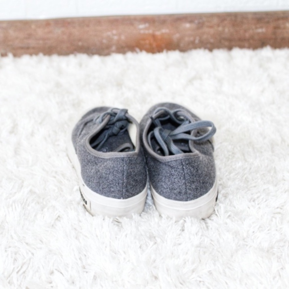 Seavees by J.Crew wool gray sneakers size 6 - Picture 3 of 9